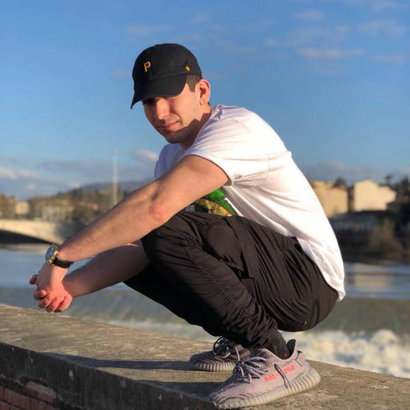 Meet your Posher, Mario - Picture 1 of 1